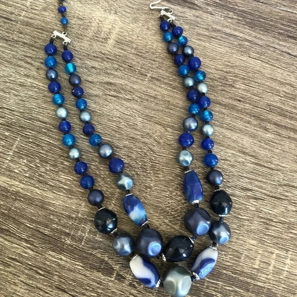 Vtg Blue Two Strand Necklace - Picture 2 of 7